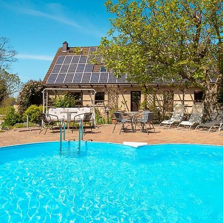 Ferienwohnung Am Walnussbaum Parchtitz 外观 照片